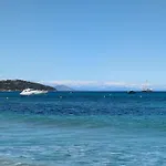 Superbe 3 pièces 4 étoiles Plein centre 70m du Port