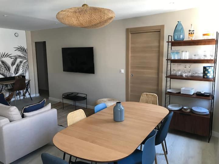 Appartamento Superbe 3 Pièces 4 étoiles Plein Centre 70m Du Port Saint-Tropez